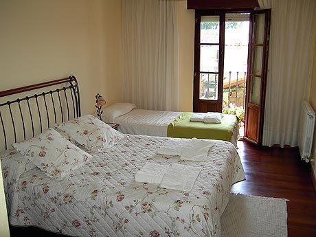 Hotel Rural El Rincon De Gadea Santa Gadea  Zimmer foto
